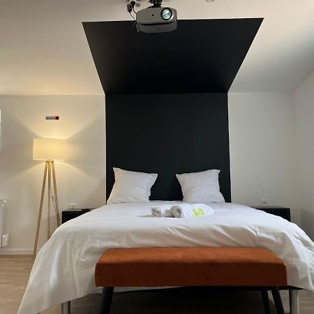 Ng Suitehome - Queven - Balneo - Netflix - Wifi Εξωτερικό φωτογραφία